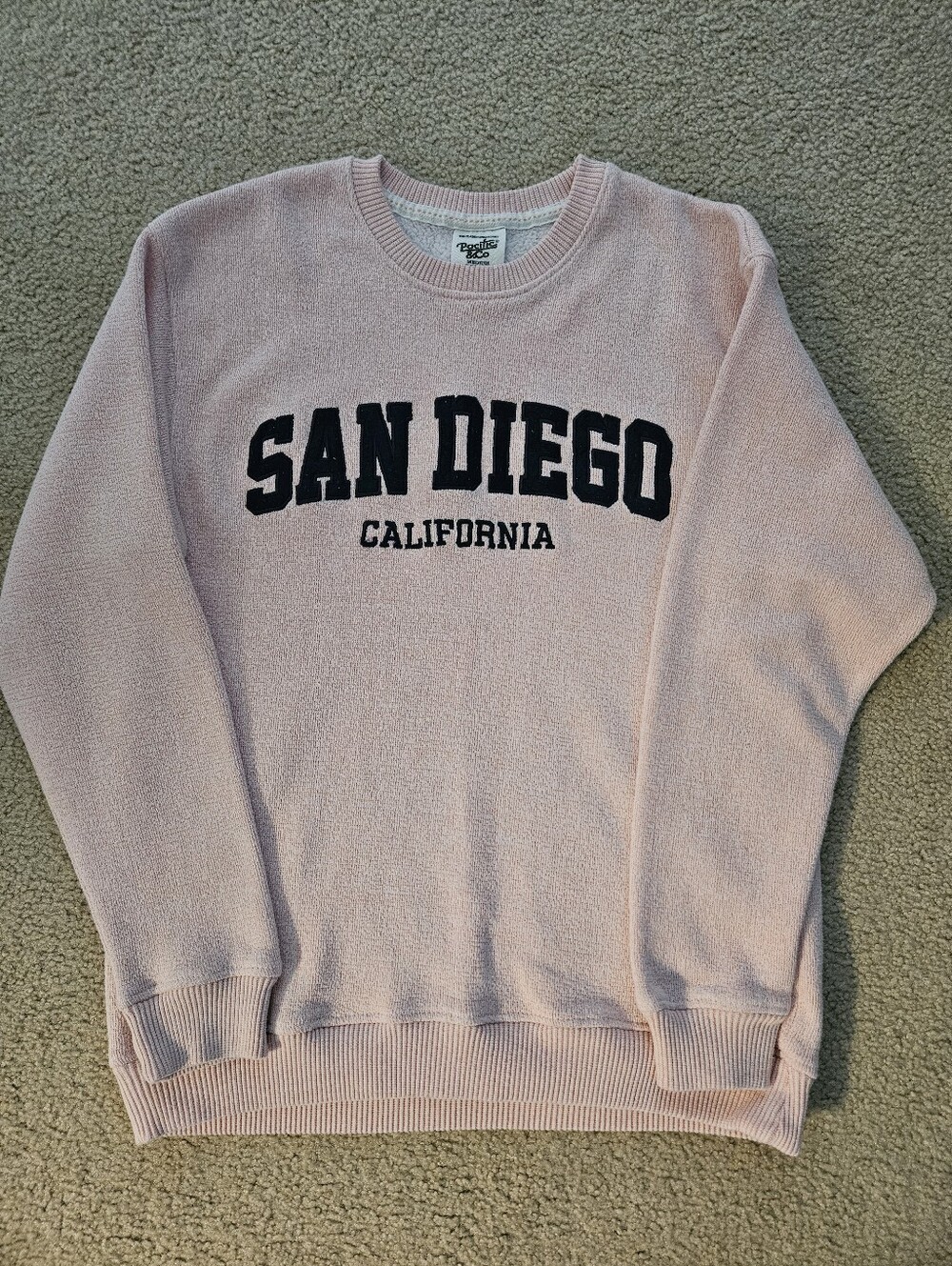 San Diego California Pullover Sweatshirt - Light Pink